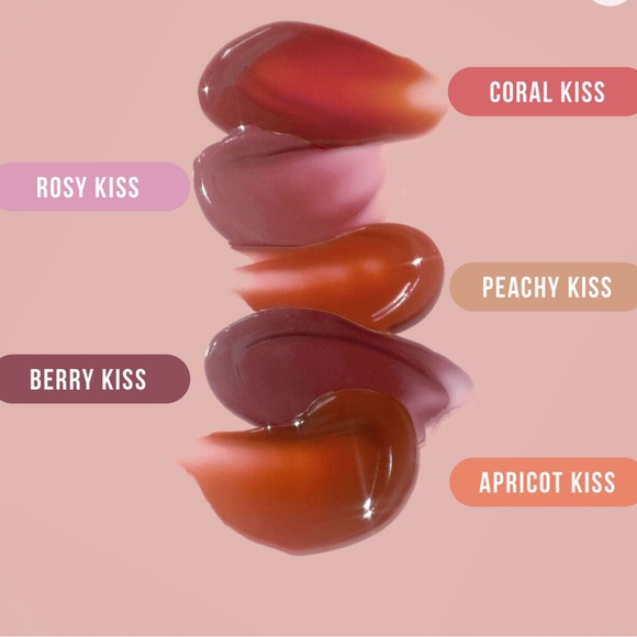 Huda Beauty Lip Blush Lip & Cheek Stain Apricot, Berry, Coral, Peachy or Rosy 💋 - Picture 2 of 11